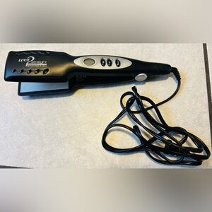 Remington Black Wet-to-Straight Hair Straightener with Silver Accents